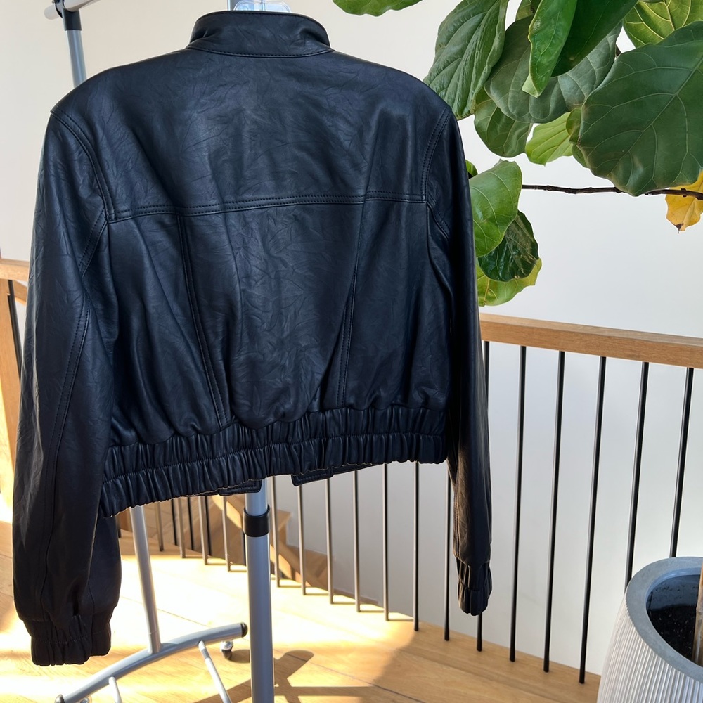 Leather Jacket - Picture 5 of 8